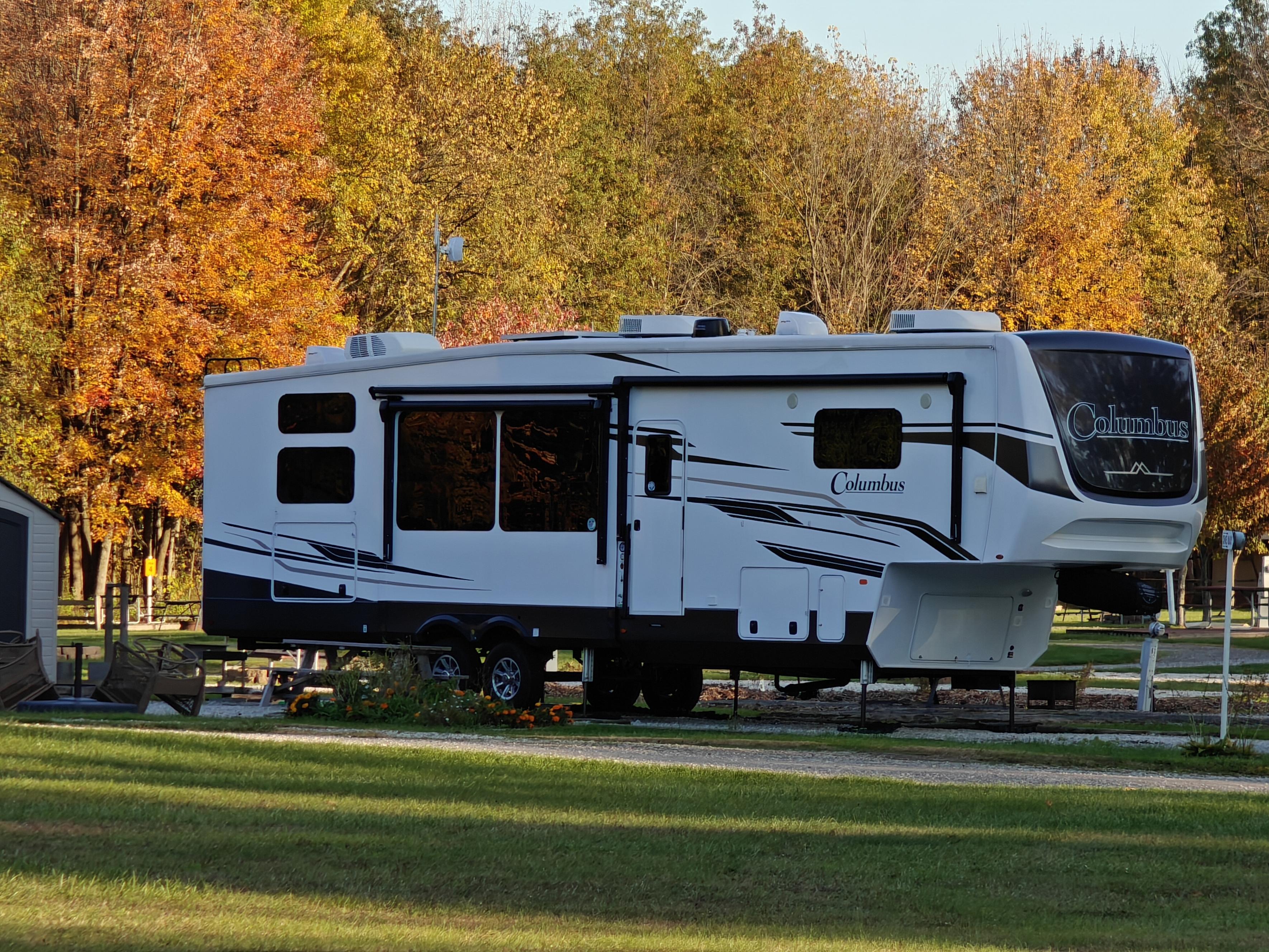 Dana's Columbus 5th wheel RV